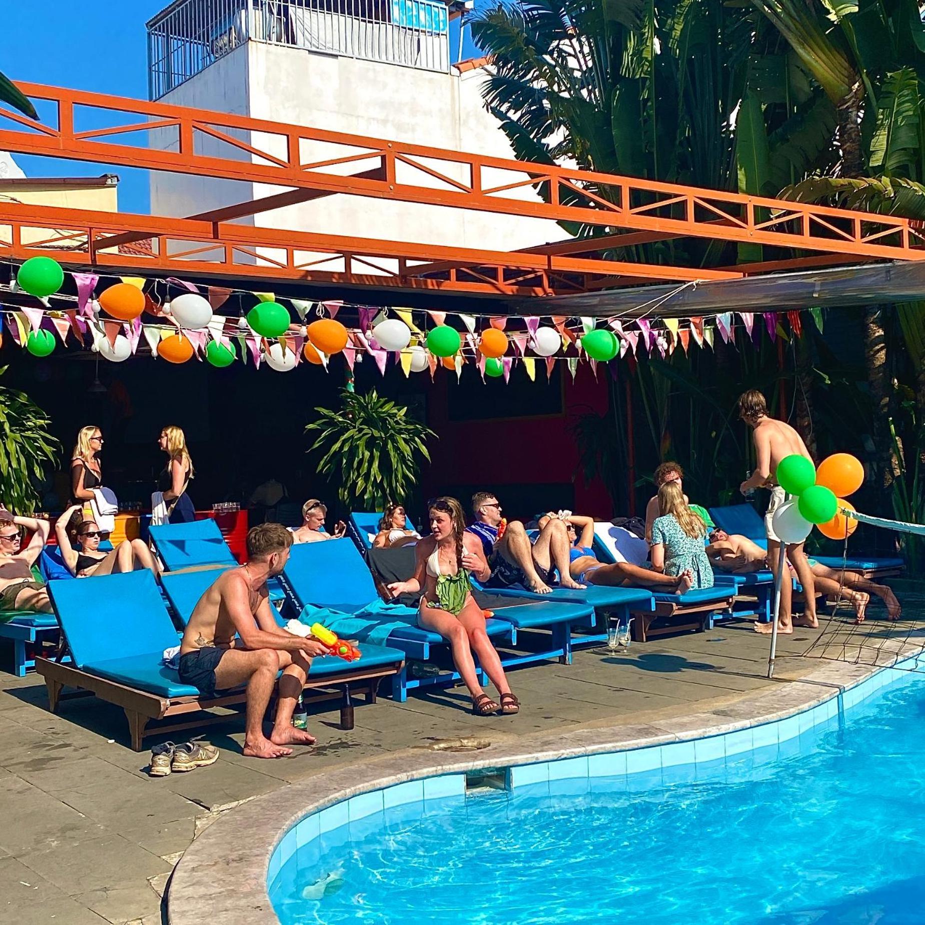 Bed Station Hostel & Pool Bar Hoi An " Former Sunflower" Extérieur photo