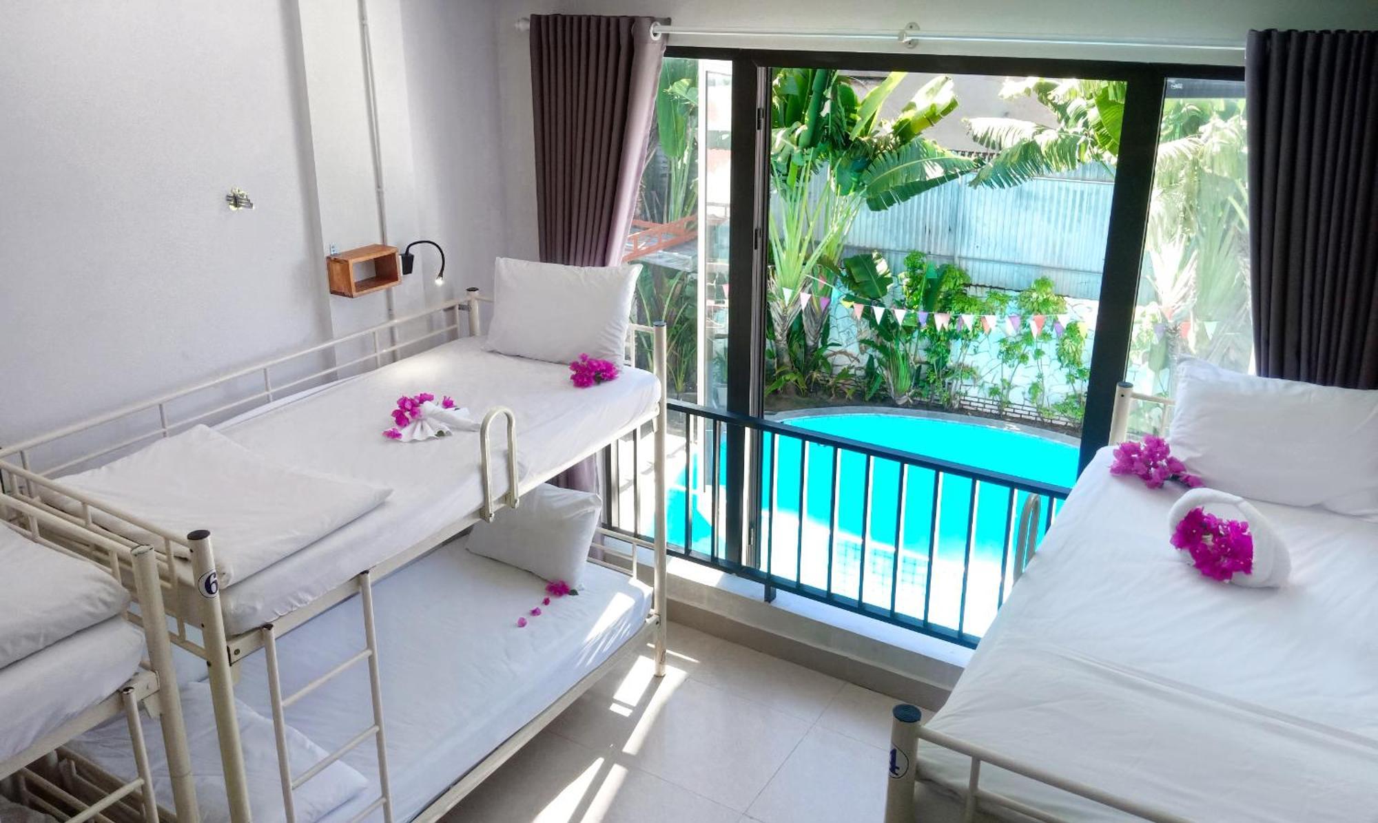 Bed Station Hostel & Pool Bar Hoi An " Former Sunflower" Extérieur photo