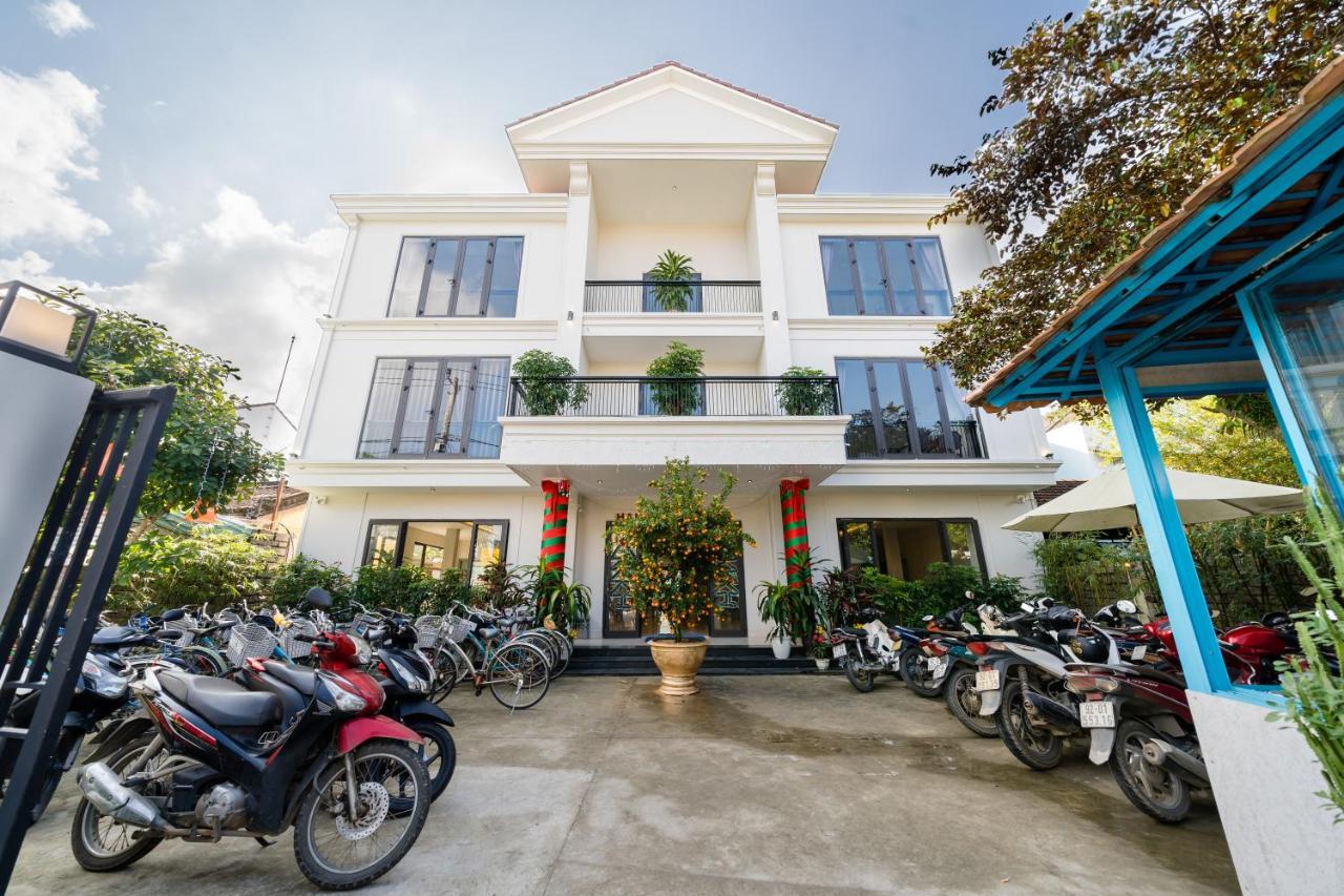 Bed Station Hostel & Pool Bar Hoi An " Former Sunflower" Extérieur photo