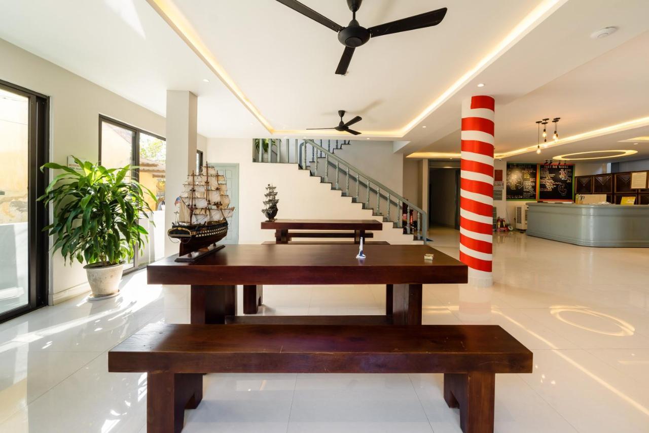Bed Station Hostel & Pool Bar Hoi An " Former Sunflower" Extérieur photo